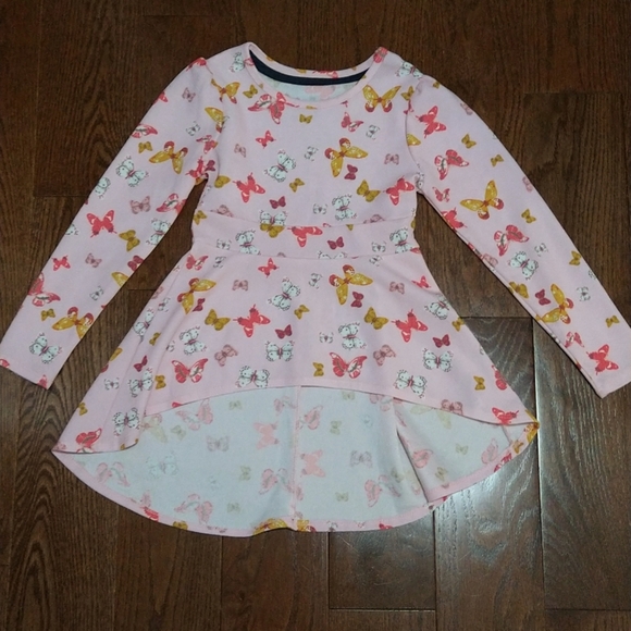One Step Ahead Other - One Step Up Pink butterfly Asymmetrical top size 7/8
